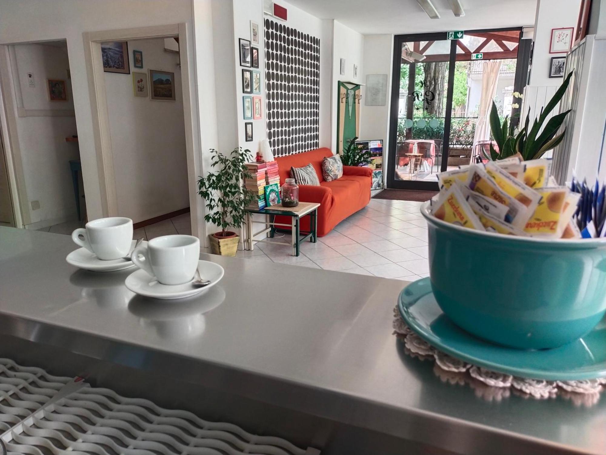 Hotel Goldene Rose Римини Экстерьер фото